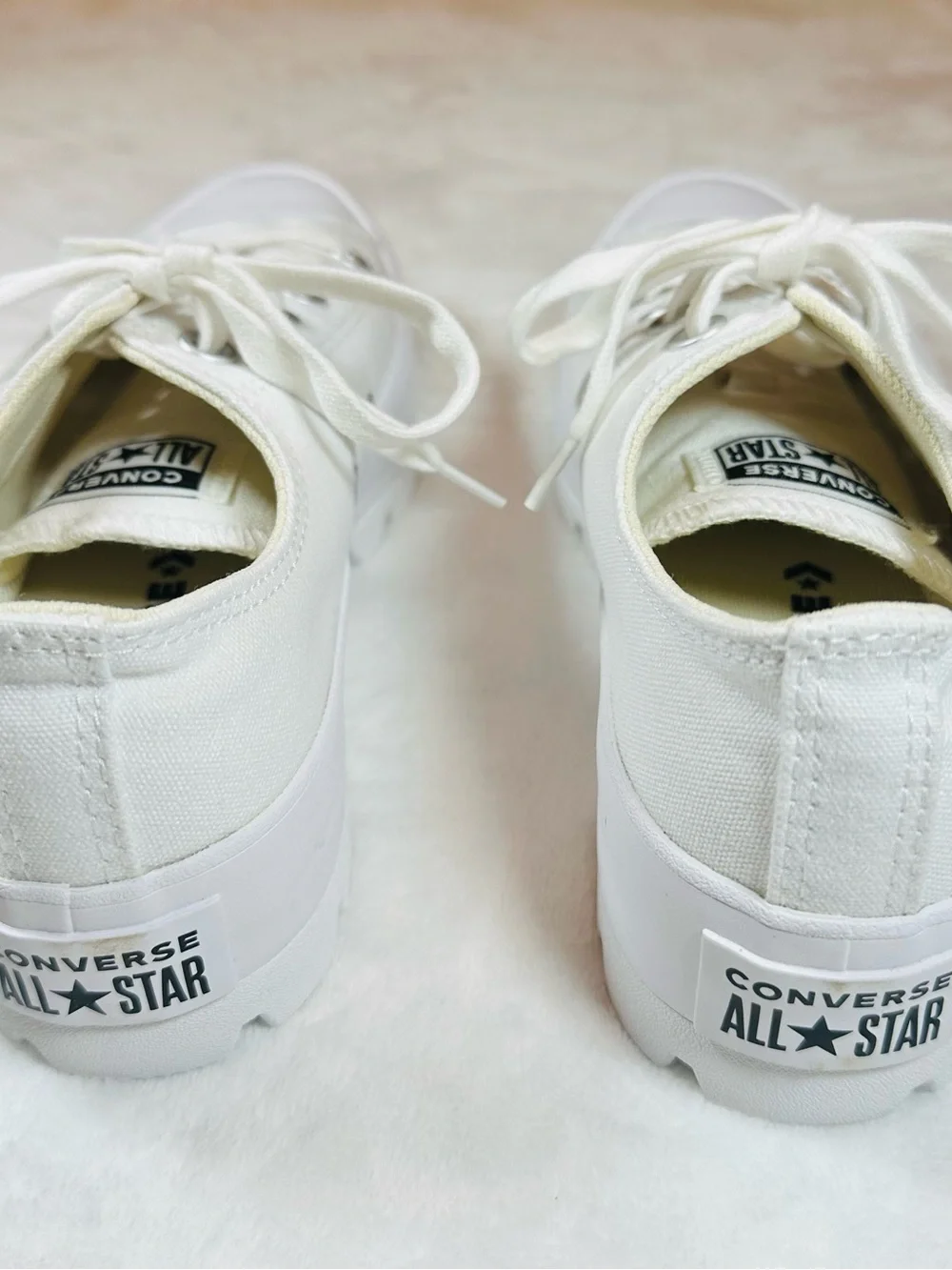 Converse all white